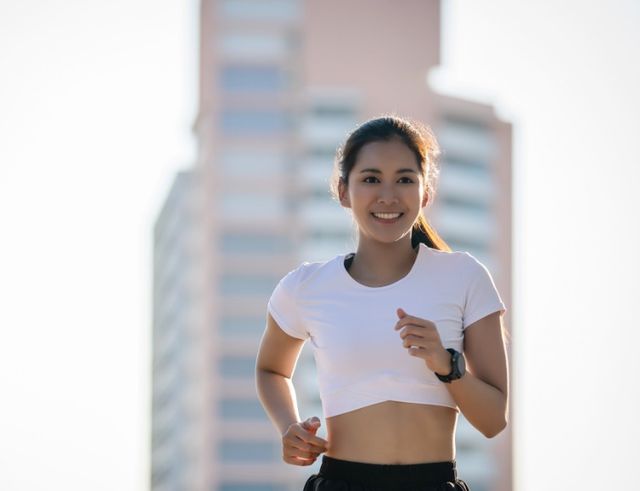 扶着栏杆跑步能减肥吗女 扶着栏杆跑步能减肥吗女孩